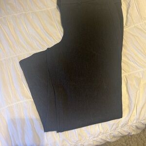 Old navy high rise pixie pants size 8 petite